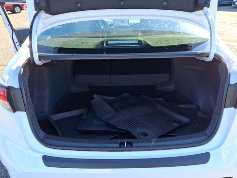 Certified 2025 Toyota Corolla SE image 30