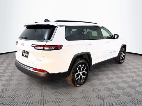 Used 2025 Jeep Grand Cherokee L Limited AWD/4WD image 7