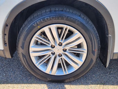 Used 2023 Mitsubishi Outlander ES FWD image 7
