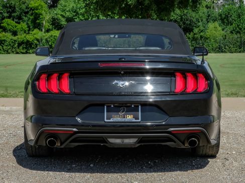 Used 2020 Ford Mustang Premium RWD image 15