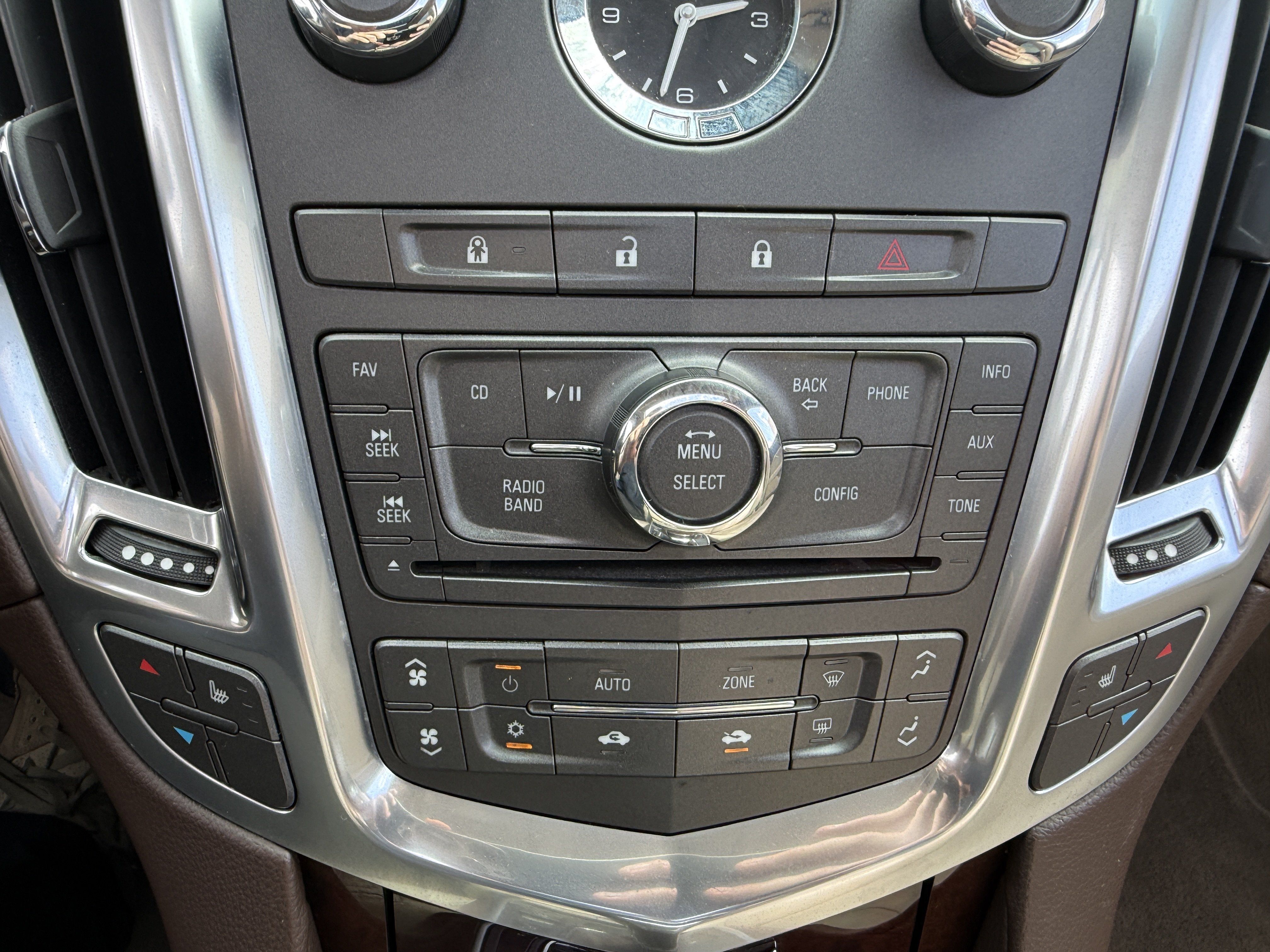 Used 2011 Cadillac SRX Luxury FWD image 17