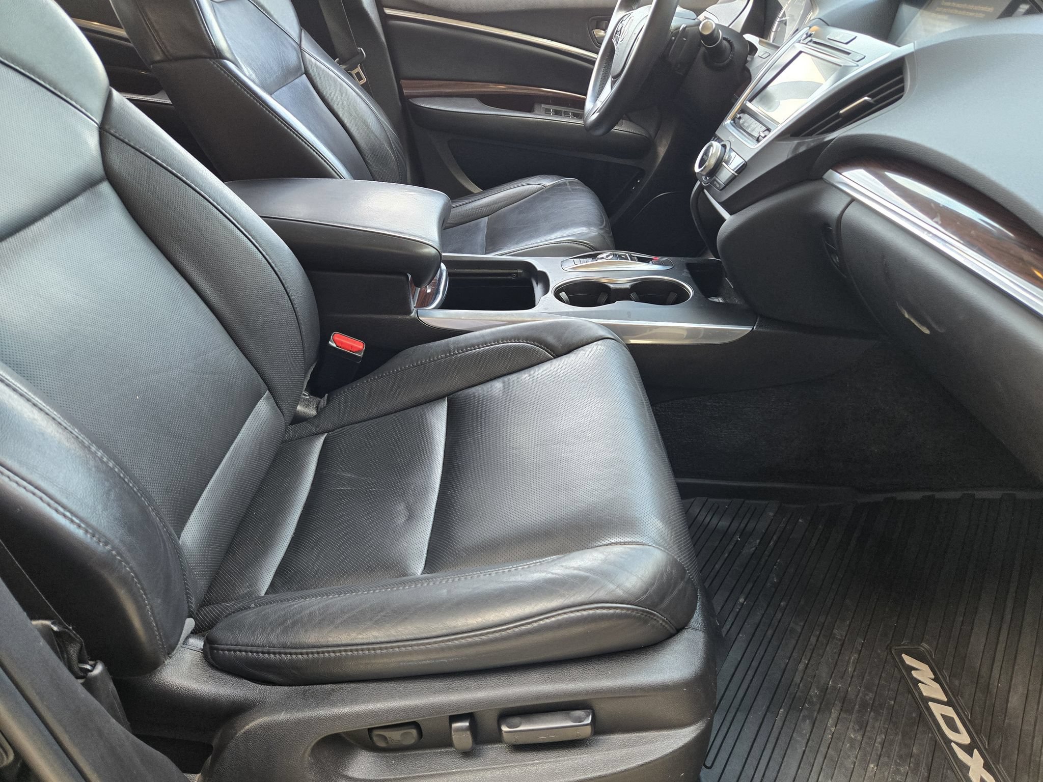 Used 2016 Acura MDX w/ Advance & Entertainment Pkg FWD image 14
