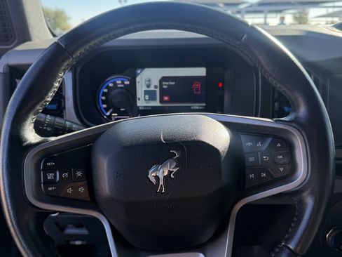 Used 2022 Ford Bronco Black Diamond image 22