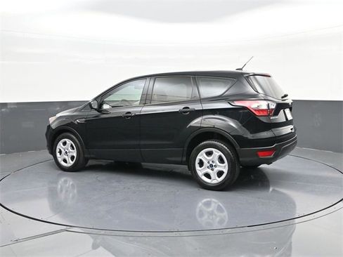 Used 2018 Ford Escape S image 5