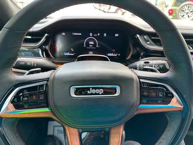 Used 2025 Jeep Grand Cherokee L Summit AWD/4WD image 18