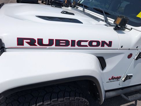Used 2022 Jeep Gladiator Rubicon w/ Trailer Tow Package AWD/4WD image 6