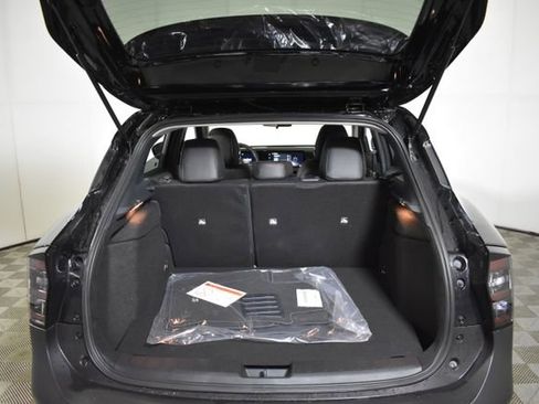 New 2026 Nissan Kicks SR w/ SR Premium Package AWD/4WD image 30