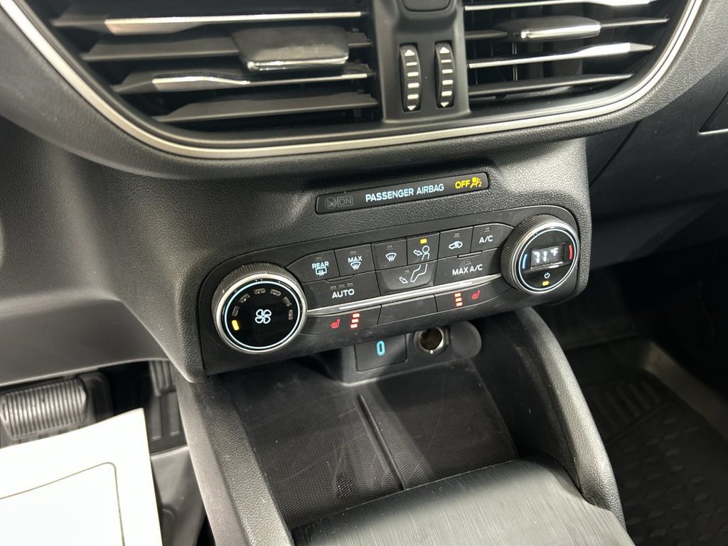 Used 2020 Ford Escape SE AWD/4WD image 17