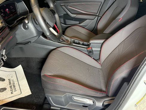 Used 2024 Volkswagen Jetta GLI 40th Anniversary Edition image 20