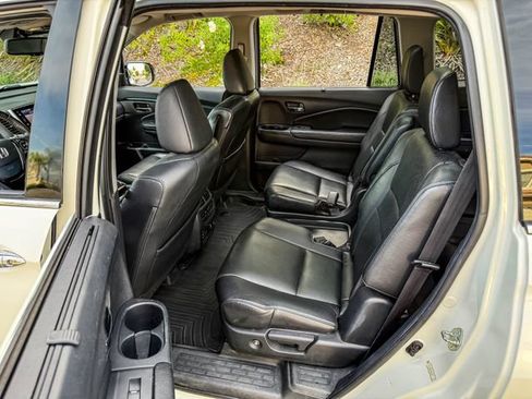 Used 2016 Honda Pilot Elite image 10