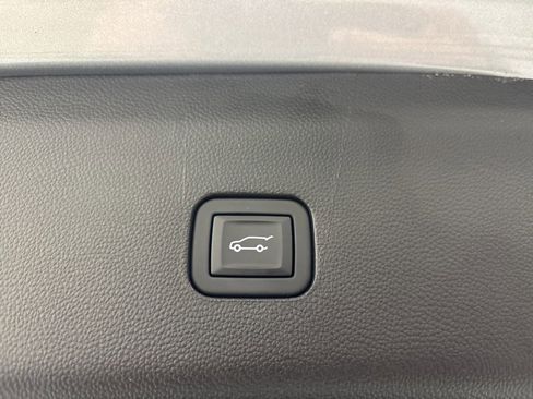 Used 2024 Buick Enclave Essence w/ Sport Touring Edition image 40