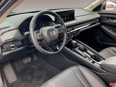 Used 2025 Honda Accord EX-L image 13