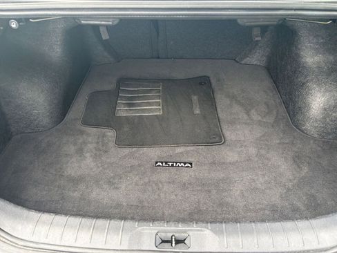 Used 2025 Nissan Altima 2.5 SV FWD image 25