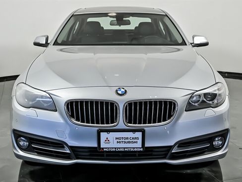 Used 2015 BMW 528i xDrive Sedan AWD/4WD image 4