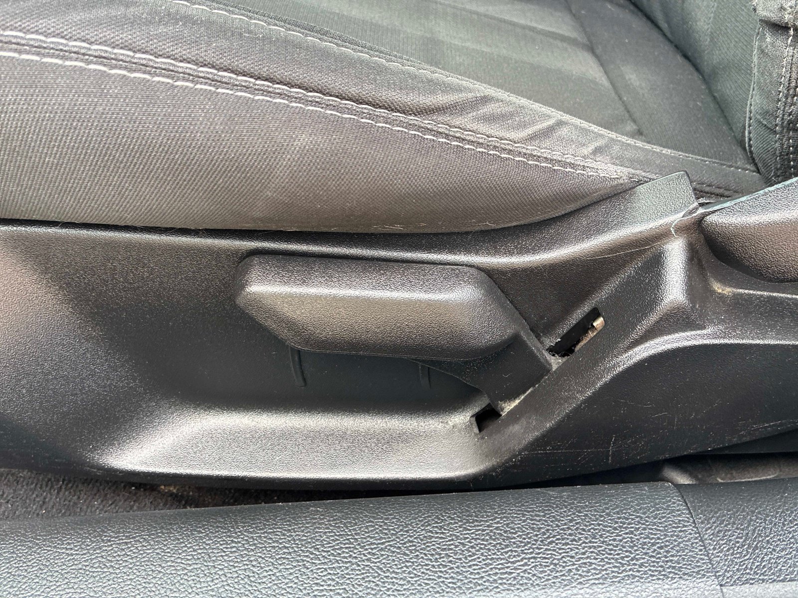 Used 2019 Ford Mustang Coupe RWD image 19