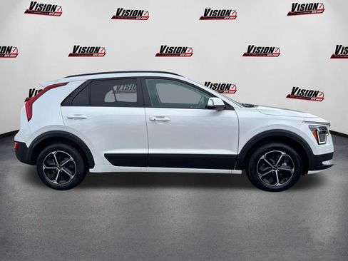 New 2026 Kia Niro EX image 4