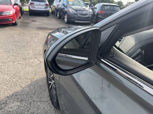 Used 2019 Volkswagen Jetta SEL FWD image 24