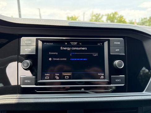 Used 2020 Volkswagen Jetta GLI FWD image 19