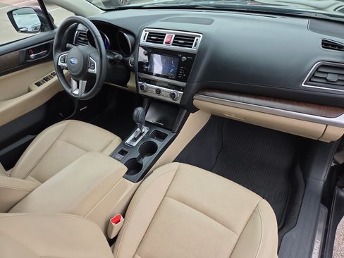 Used 2017 Subaru Outback 2.5i Limited AWD/4WD image 17
