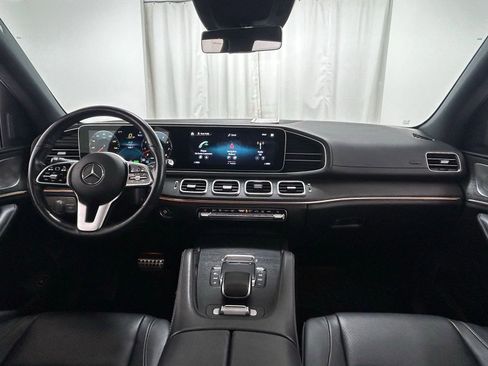 Used 2022 Mercedes-Benz GLS 450 4MATIC w/ AMG Line Exterior image 8