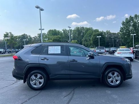 Used 2025 Toyota RAV4 XLE w/ Convenience Package FWD image 5