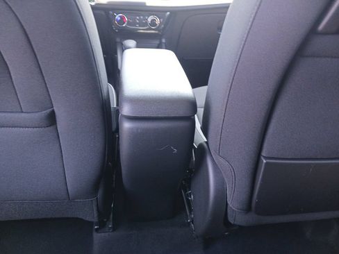 Used 2024 Chevrolet TrailBlazer LT w/ Driver Confidence Package FWD image 25