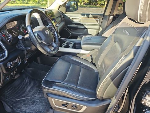 Used 2020 RAM 1500 Laramie AWD/4WD image 17