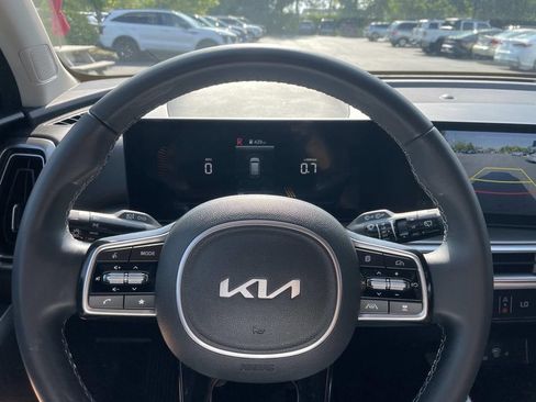 Used 2025 Kia Sorento S FWD image 26