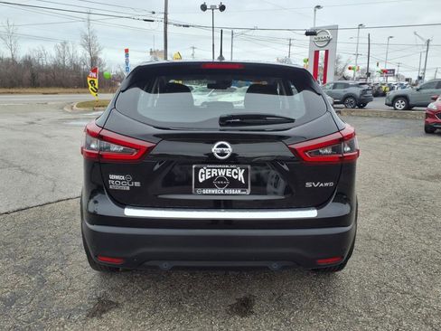 Used 2021 Nissan Rogue Sport SV image 5