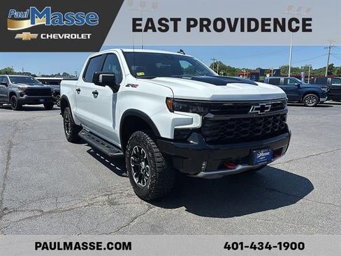 Used 2024 Chevrolet Silverado 1500 ZR2 w/ Technology Package AWD/4WD image 3