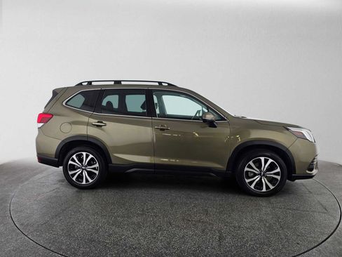 Used 2023 Subaru Forester Limited AWD/4WD image 2