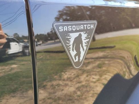 New 2025 Ford Bronco 4-Door w/ Sasquatch Package AWD/4WD image 15