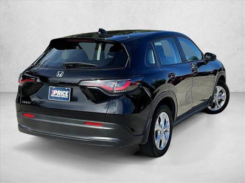 Used 2024 Honda HR-V LX image 2