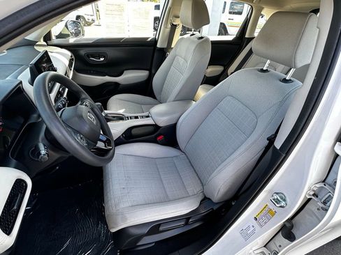 Certified 2023 Honda HR-V LX image 10
