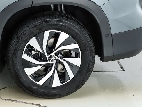New 2026 Volkswagen Tiguan S FWD image 6