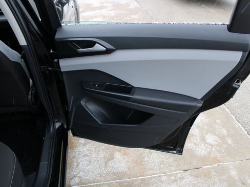 Certified 2023 Volkswagen Taos S image 22