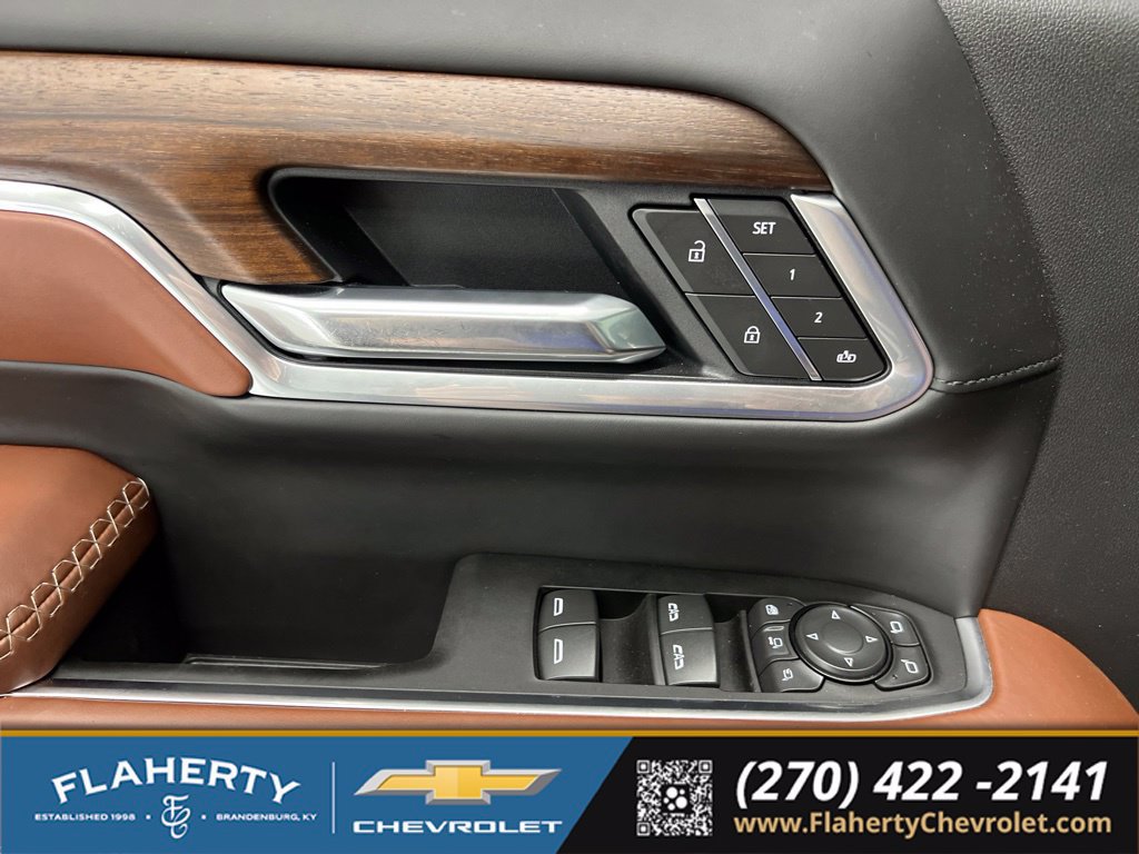 Used 2025 GMC Sierra 2500 Denali Ultimate w/ Max Trailering Package AWD/4WD image 23