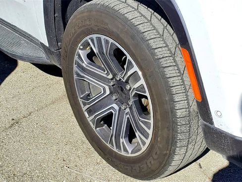 Used 2022 Jeep Wagoneer Series III image 4