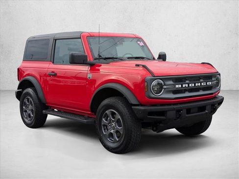 Used 2024 Ford Bronco Big Bend AWD/4WD image 3