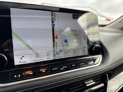 Used 2022 Nissan Rogue SL w/ SL Premium Package image 15