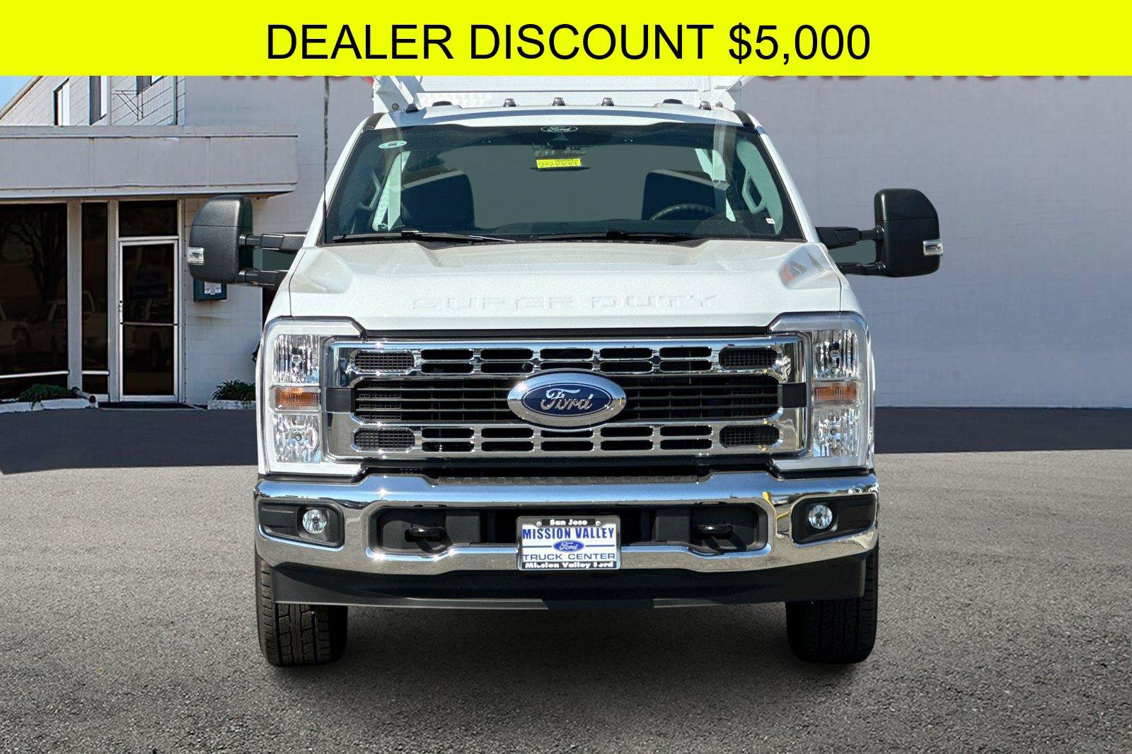 New 2025 Ford F350 XL w/ XL Chrome Package RWD image 9