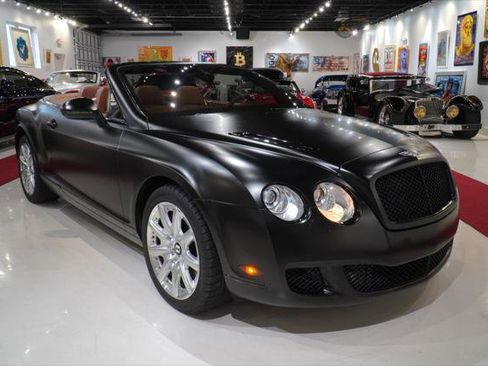 Used 2010 Bentley Continental GTC image 1
