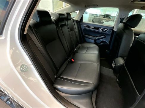 Used 2023 Honda Civic Touring image 19