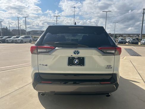 Used 2021 Toyota RAV4 XSE image 7