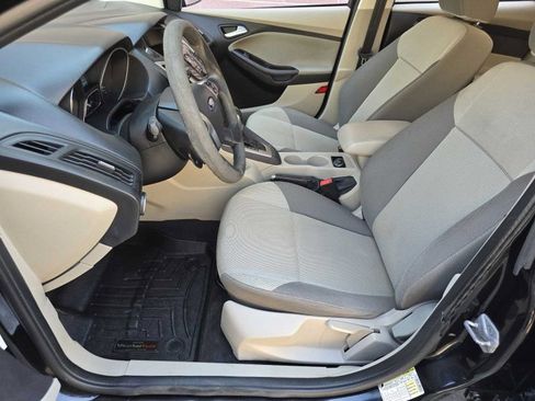 Used 2014 Ford Focus SE image 6