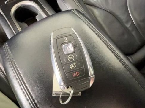 Used 2019 Lincoln MKC Reserve w/ MKC Climate Package AWD/4WD image 26