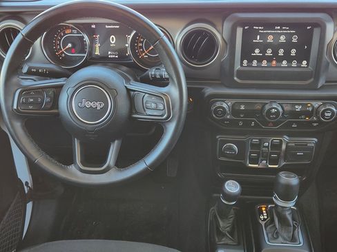 Used 2021 Jeep Wrangler Unlimited Sport image 28