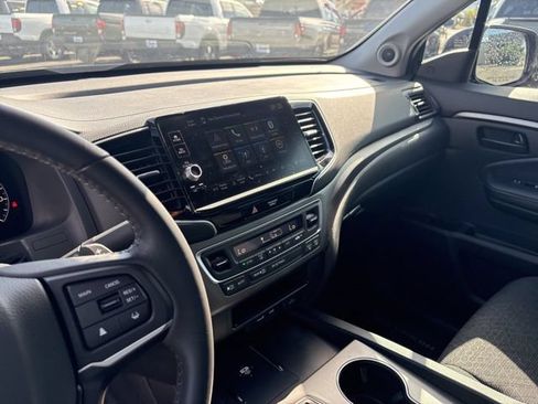 Used 2025 Honda Ridgeline Sport+ image 15