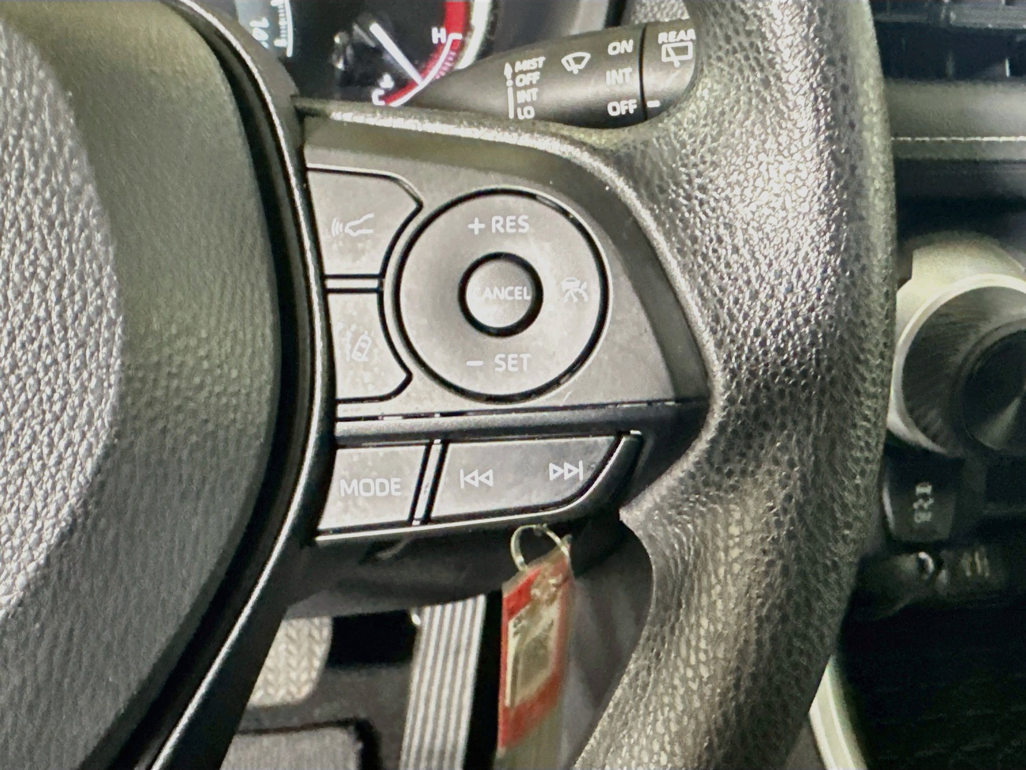 Used 2025 Toyota RAV4 LE AWD/4WD image 17
