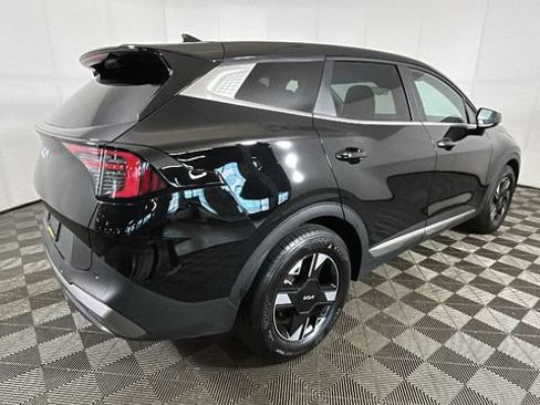 Used 2026 Kia Sportage LX FWD image 2